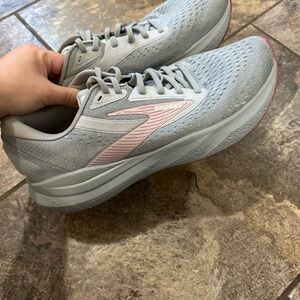 Brooks Adrenaline 24 Shoes women’s size 11